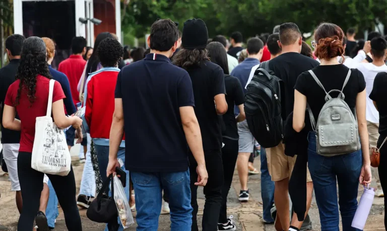 Edital do Enem 2025 é publicado; veja datas e regras do exame