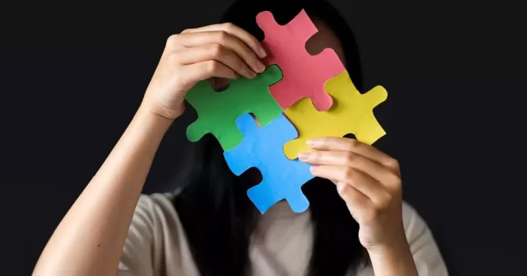 Autismo em Mulheres: diagnóstico costuma chegar apenas na vida adulta