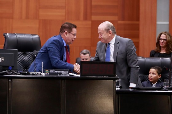 Botelho apoia Pivetta e defende teto de 10% nas emendas para shows em MT