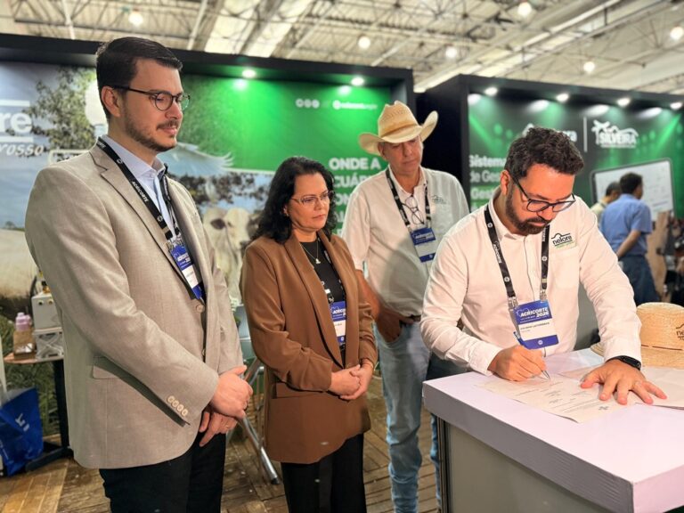 PECUÁRIA DE CORTE: Sebrae/MT assina acordos de cooperação com Acrimat e Nelore durante a Acricorte 2026