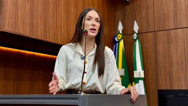 Articulação liderada por Janaina Riva resulta em suspensão decreto sobre habitação no TJMT